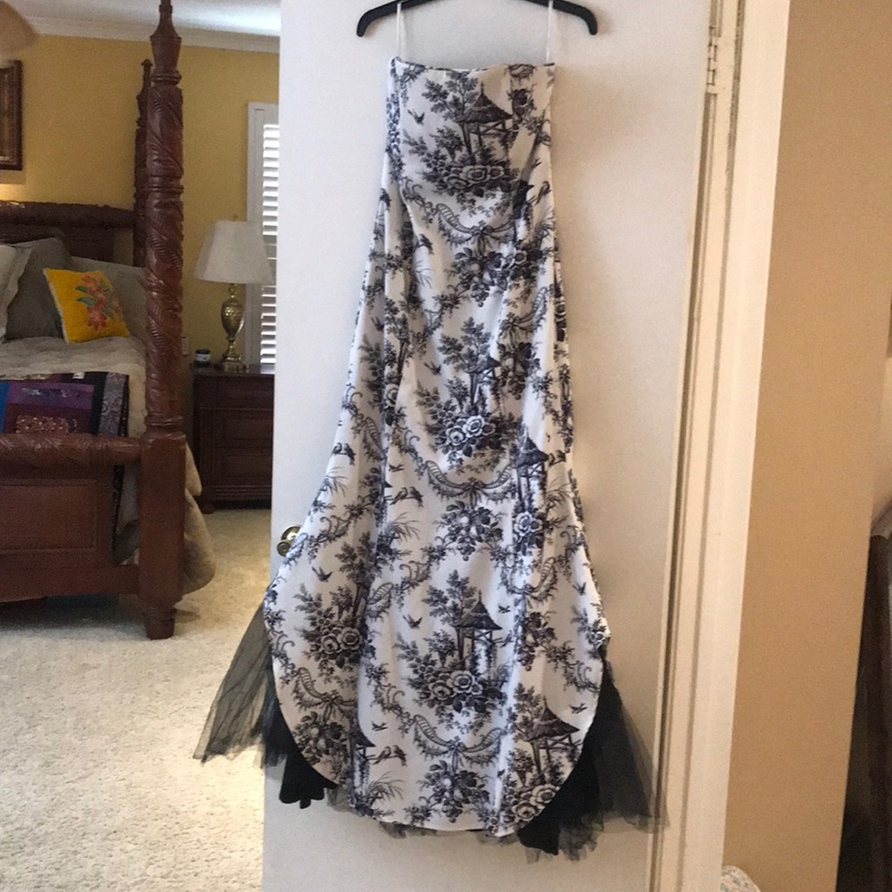 Evening gown/ prom dress